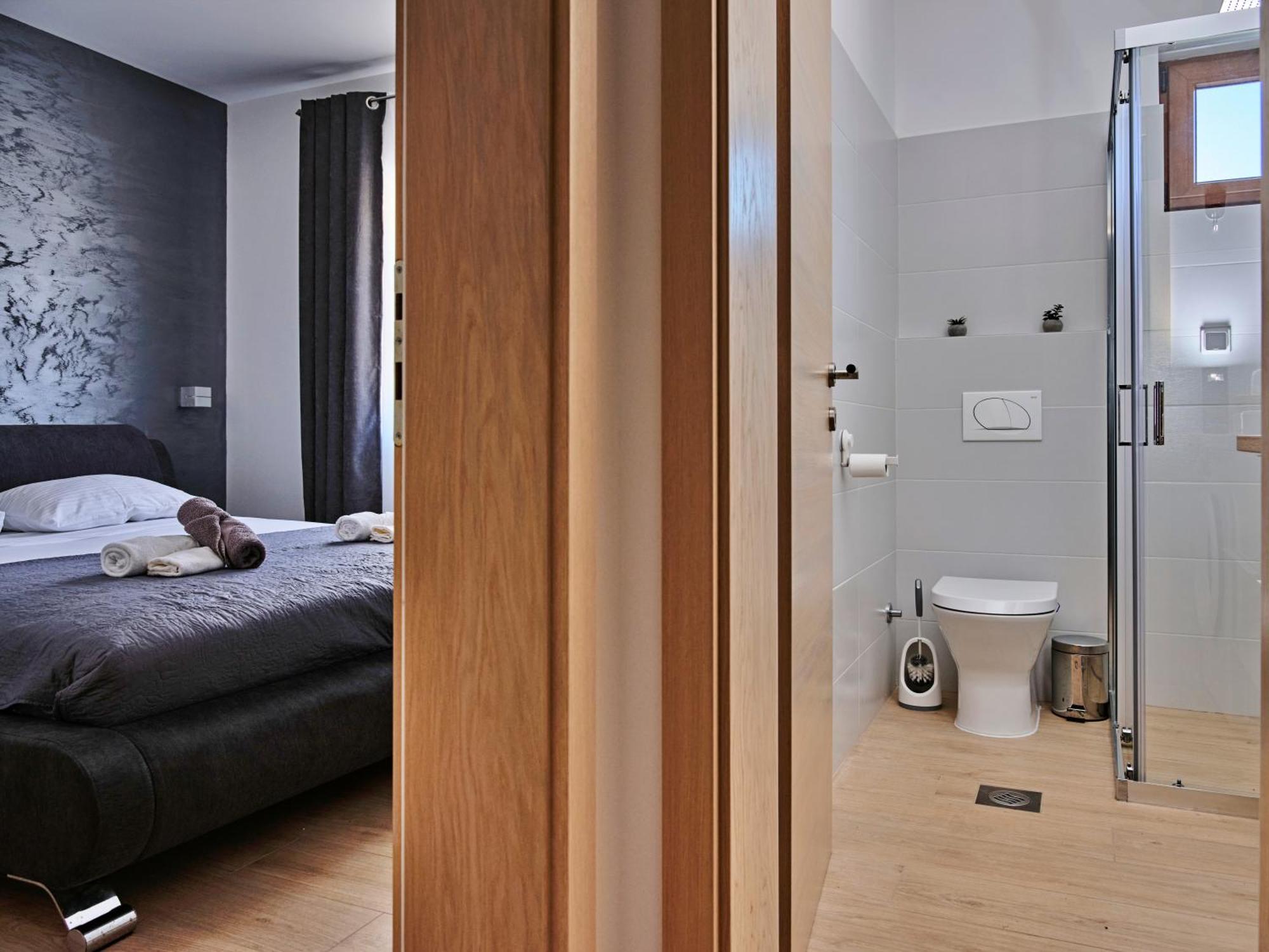 House Ivana With Jacuzzi Vikendica *